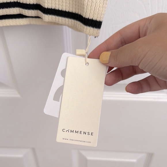 Commense Leisure Stripe Knit Crop Top - Picture 5 of 8